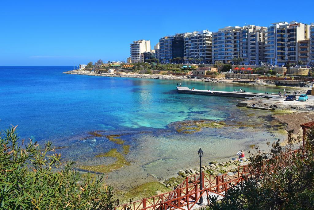Apartment With Stunning Seaviews สลีมา ภายนอก รูปภาพ