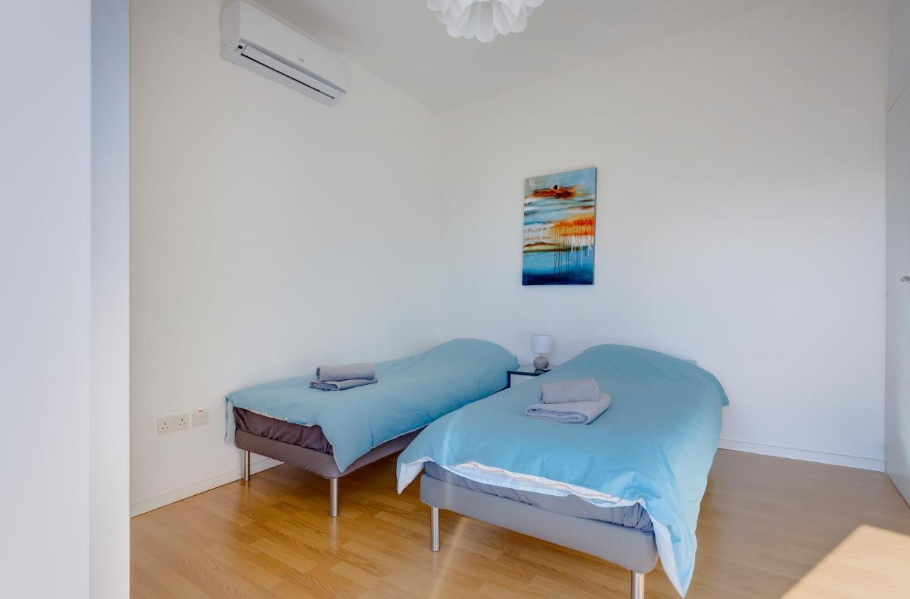 Apartment With Stunning Seaviews สลีมา ภายนอก รูปภาพ