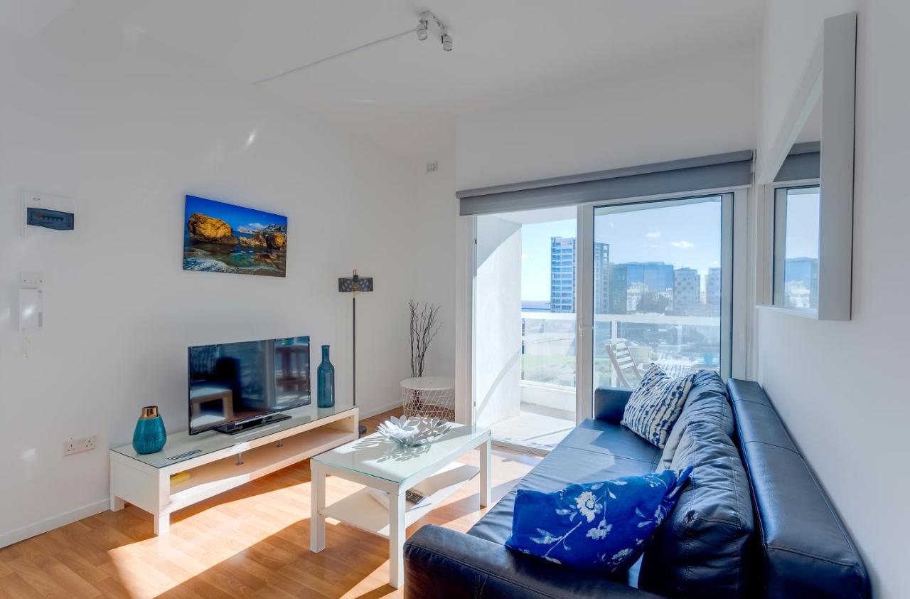 Apartment With Stunning Seaviews สลีมา ภายนอก รูปภาพ