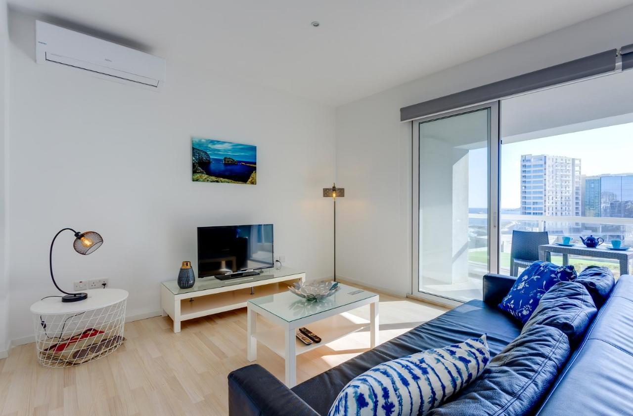 Apartment With Stunning Seaviews สลีมา ภายนอก รูปภาพ