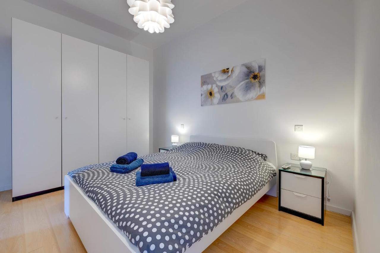 Apartment With Stunning Seaviews สลีมา ภายนอก รูปภาพ